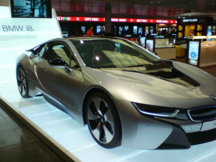 Noul BMW i8 poze aeroport Munchen 2