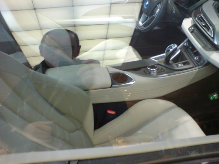Noul BMW i8 poze aeroport Munchen 4