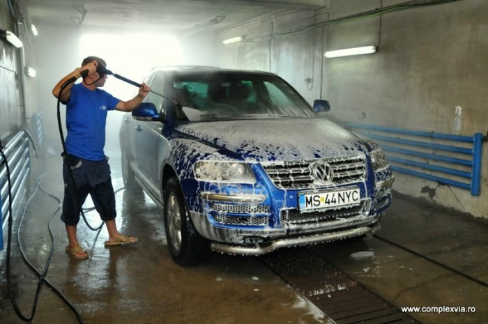Spalatoria auto profesionala Via, repede, ieftin, profesionist, clatire spuma activa